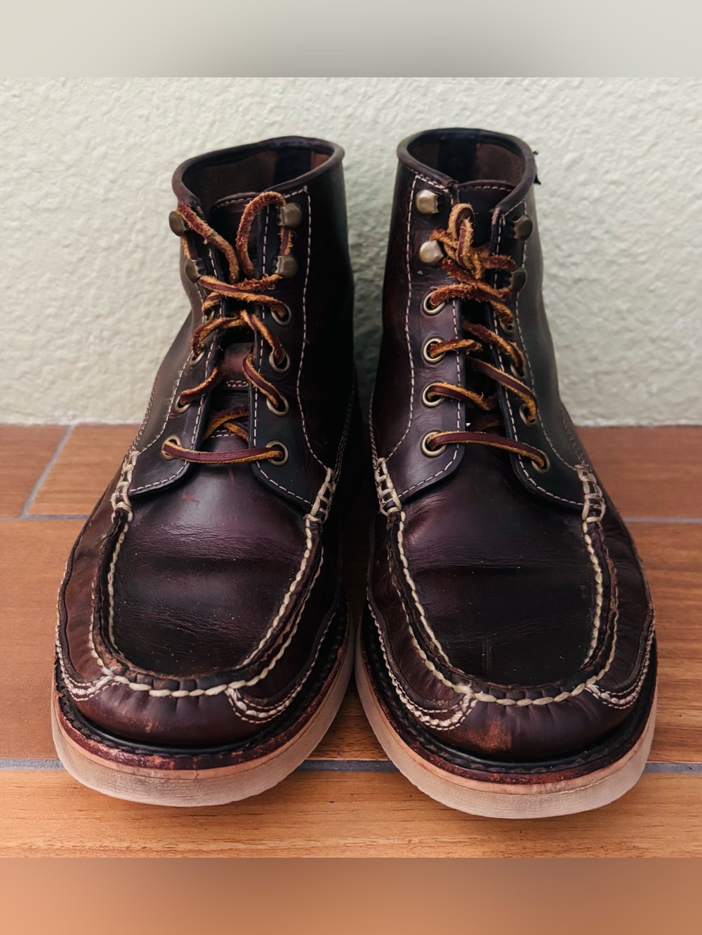Eastland Belgrade 1955 Moc-Toe Boots in Dark Brown Leather Size: 8.5 - Picture 2 of 6